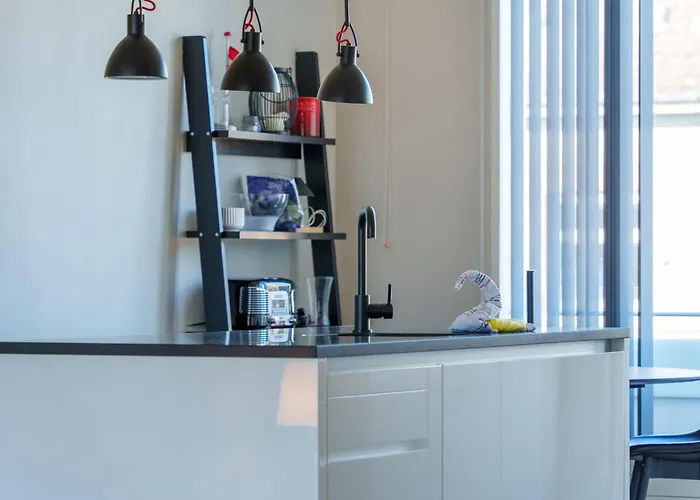 Modern Apartment With Balcony Near Tivoli & Metro Copenhagen