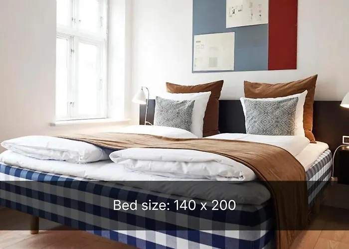 Aarhus hotels near Steno Museet